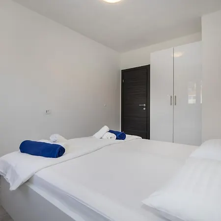 Apartment Blueview